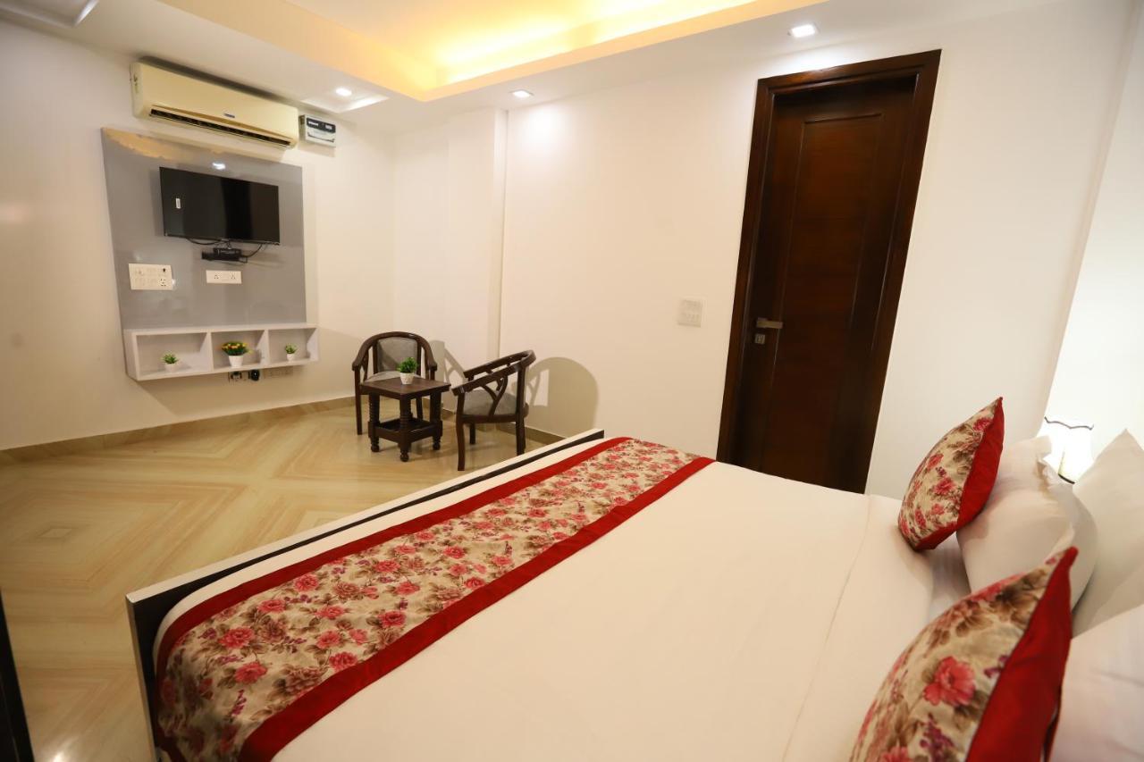 Hotel Nature View Green Park Metro Couple Friendly New Delhi Exteriör bild