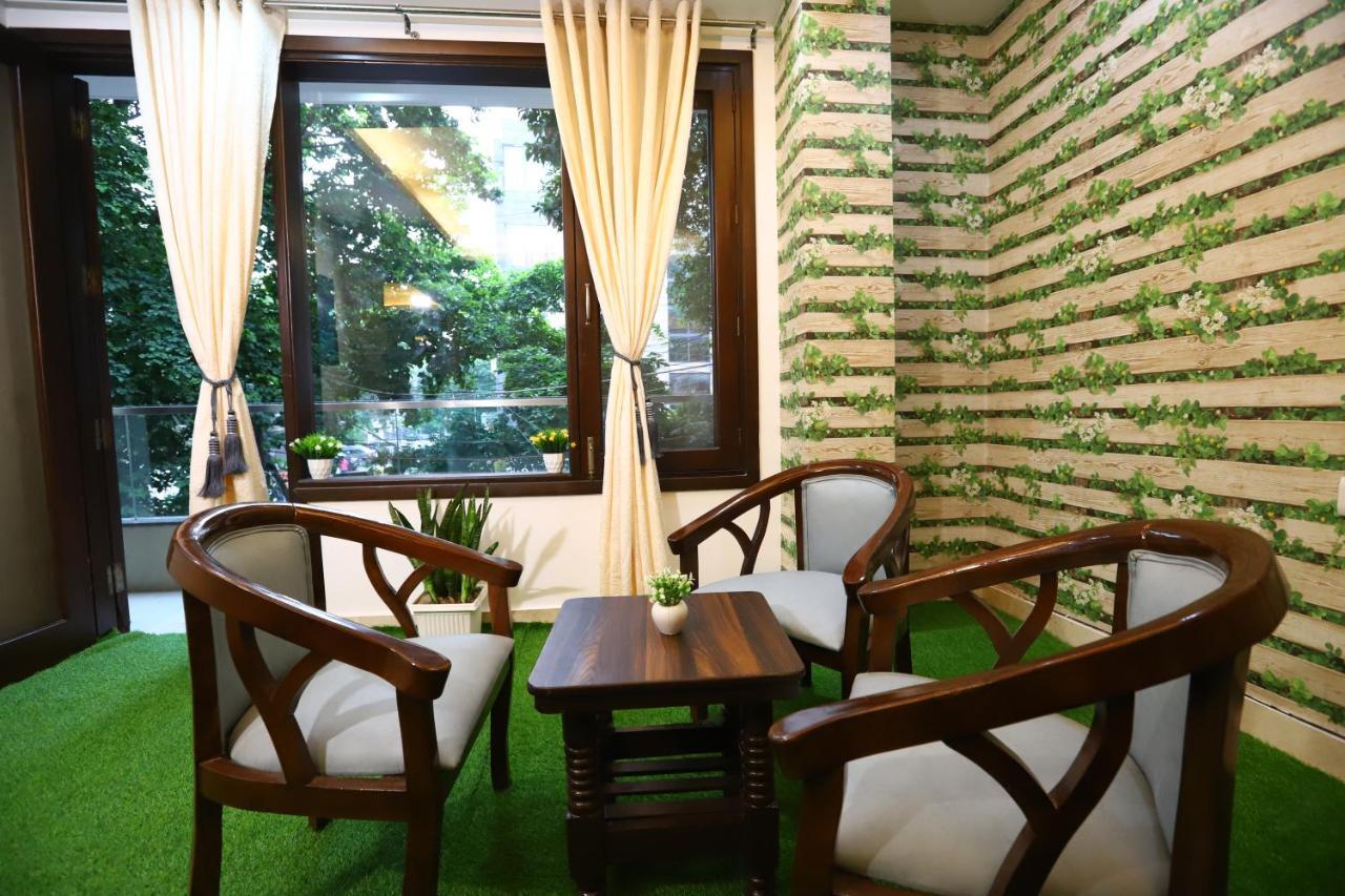 Hotel Nature View Green Park Metro Couple Friendly New Delhi Exteriör bild